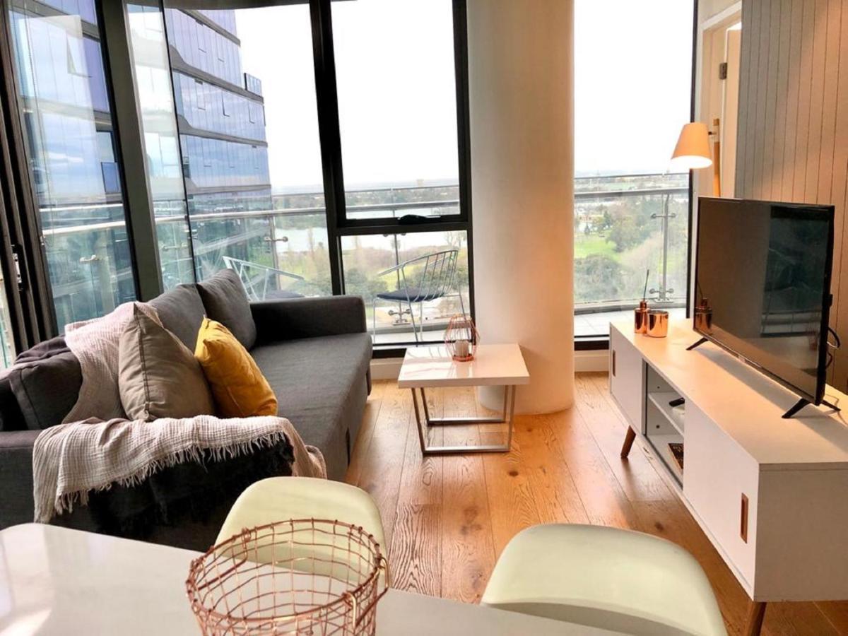 Readyset Apartments At Emerald Melbourne Exteriör bild