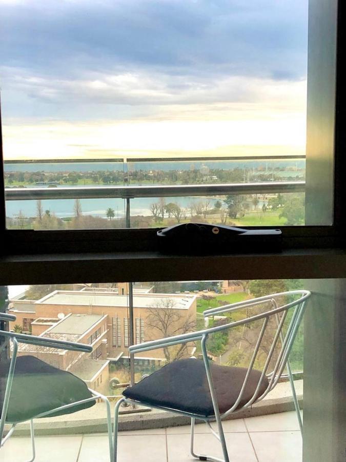 Readyset Apartments At Emerald Melbourne Exteriör bild