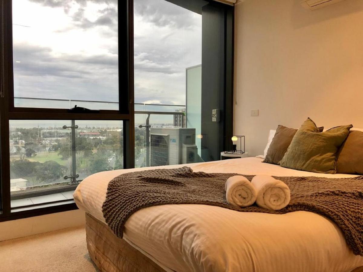 Readyset Apartments At Emerald Melbourne Exteriör bild
