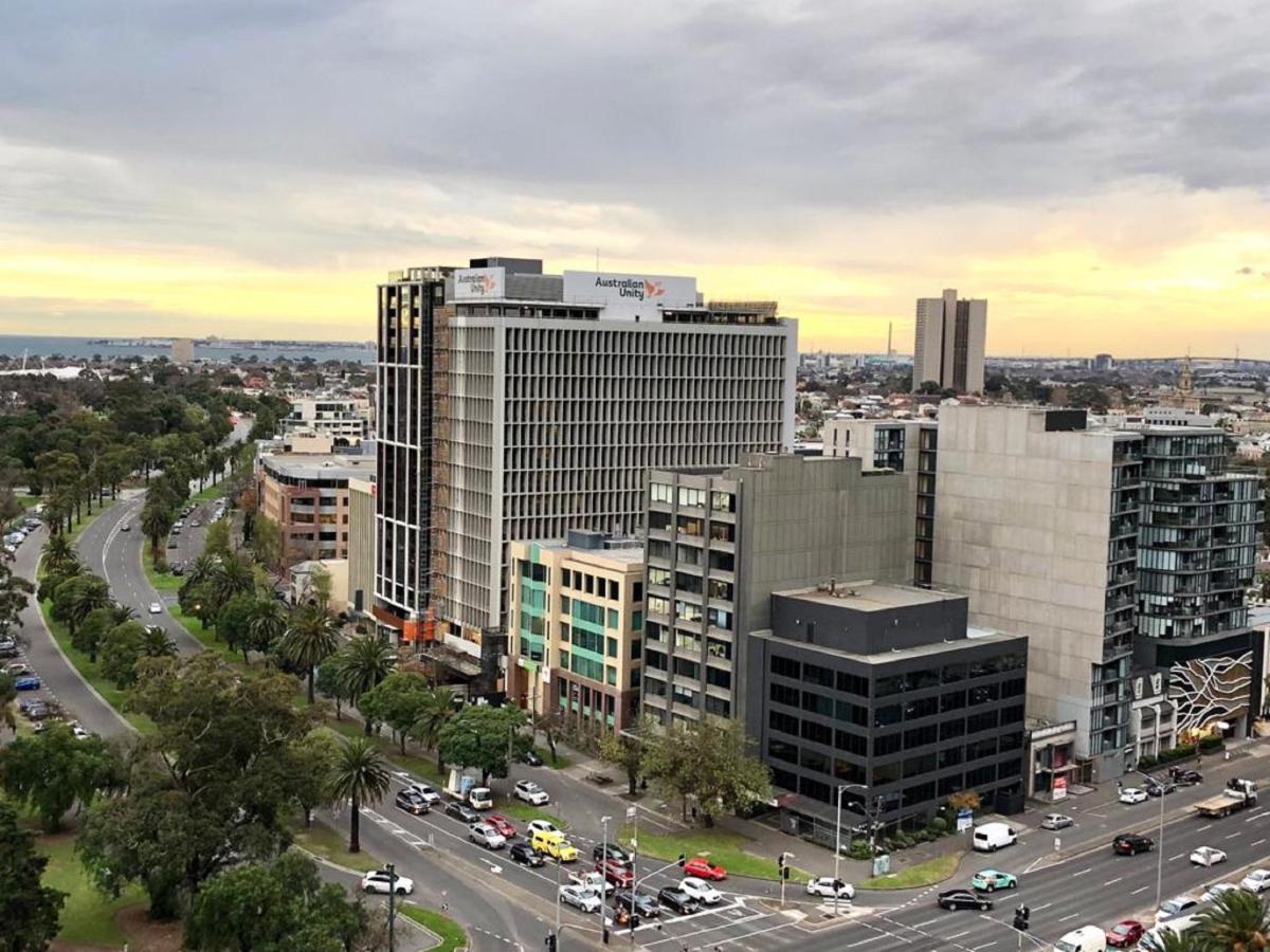 Readyset Apartments At Emerald Melbourne Exteriör bild