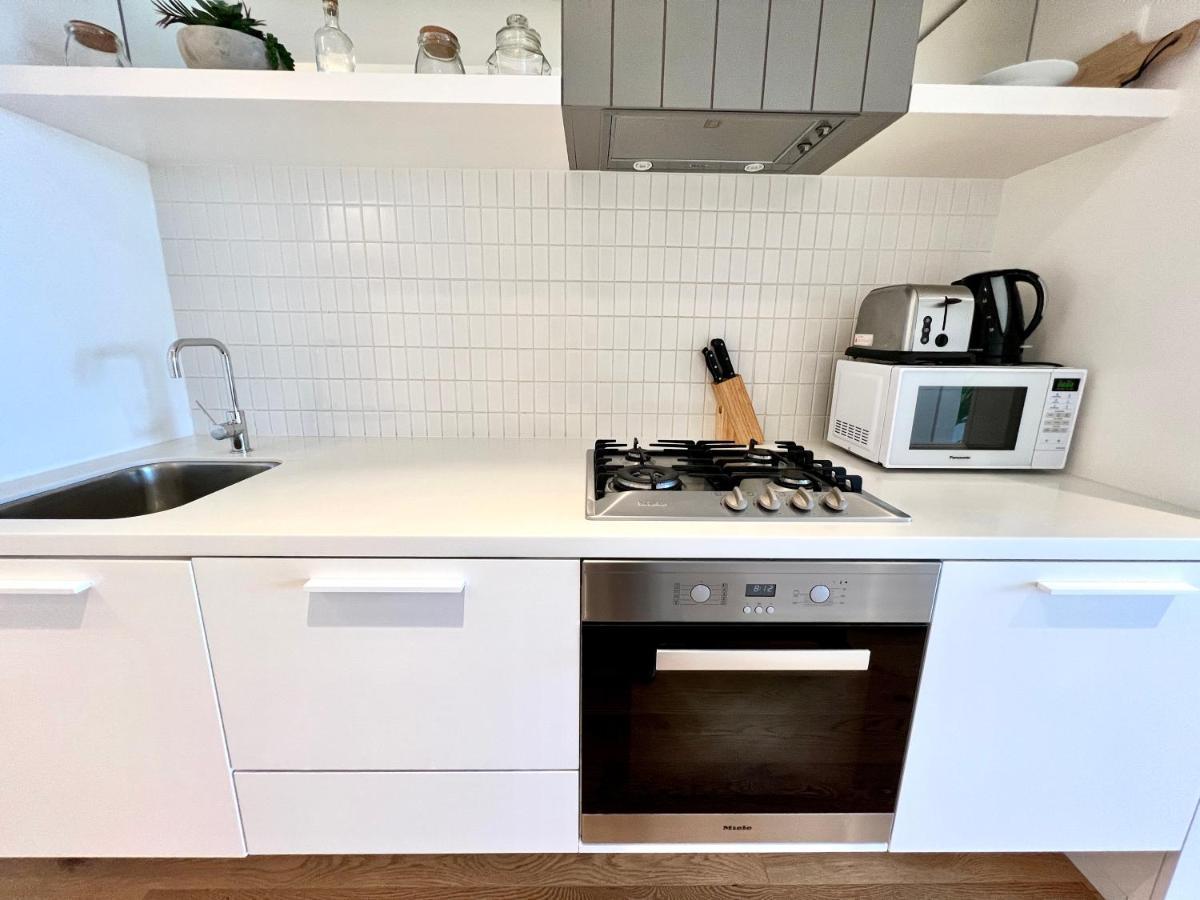 Readyset Apartments At Emerald Melbourne Exteriör bild
